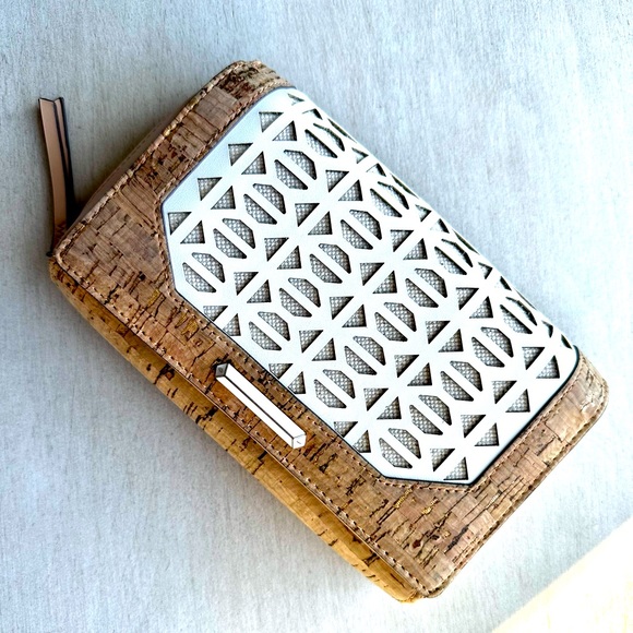 Stella & Dot Handbags - Stella & dot cork crossbody